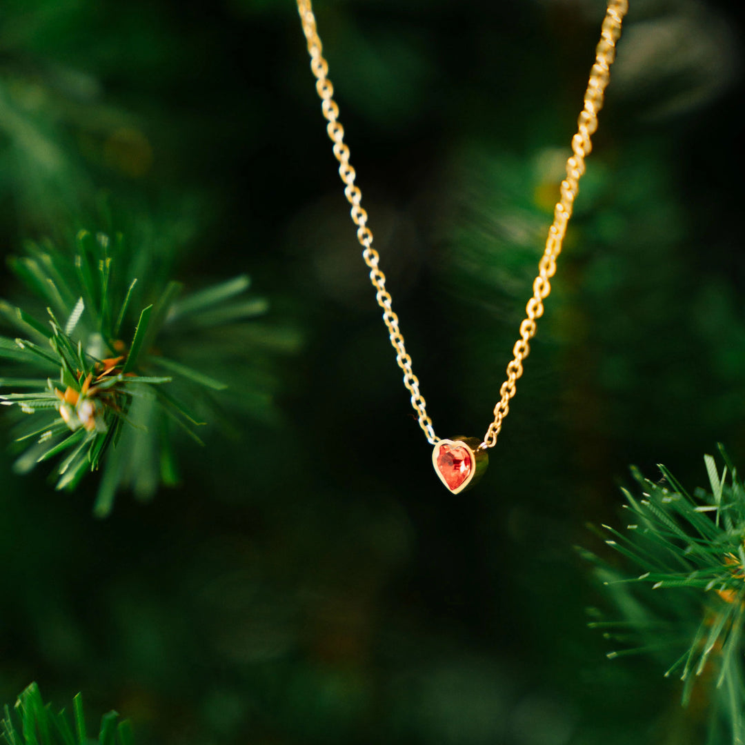 Collier En Or 18 Carats Avec Cœurs Et Rubis - 9,18 G, Magnifique Bijou Occasion