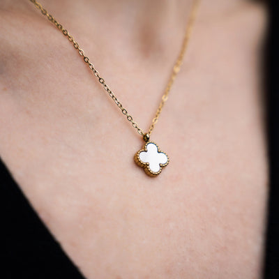 Collier « Fleur » avec pierre naturelle plaqué Or 18 carats avec cristal Swarovski