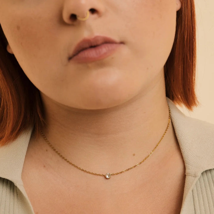 Collier Ras Du Cou Solitaire Avec Pierre Citrine Cubic Zirconia Dorée - Plaqué Or 18 Carats Bijouxia